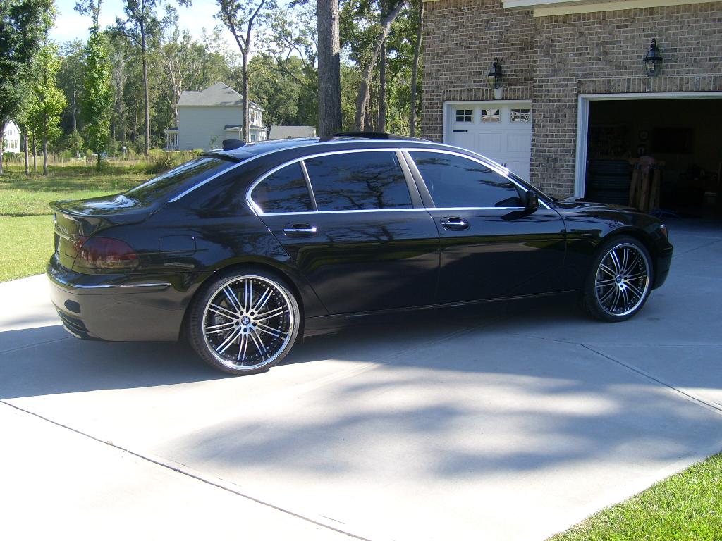 Vertini Hennessey 22'' on BMW 750 Li